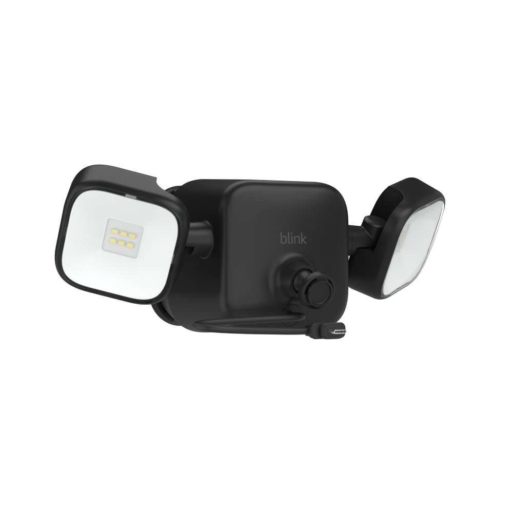 Blink Outdoor Floodlight Mount – Wire-free, 700 lumens, two-year battery life, set up in minutes